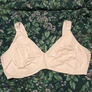 42D White Tee-Shirt Material Nursing Bra